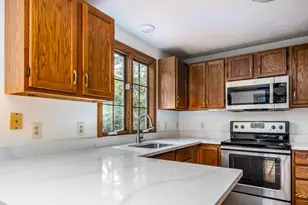 19 Waltham Cir, Yarmouth, MA 02673 - Photo 15