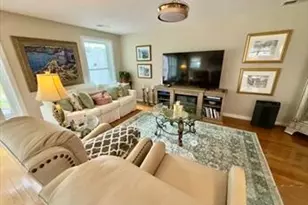605 White Cliff Dr, Plymouth, MA 02360 - Photo 3