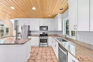 42 Mattapan St, Falmouth, MA 02540 - Photo 17