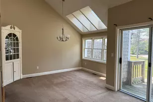 37 Harbor Hill Dr, Bourne, MA 02532 - Photo 3