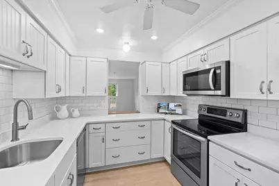 3512 Main Street #APT 3, Barnstable, MA 02630 - Photo 1