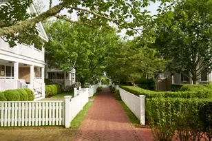 131 N Water St, Edgartown, MA 02539 - Photo 3