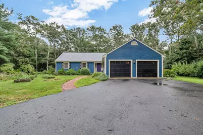 8 Golf Links Circle, Sandwich, MA 02563 - Photo 3
