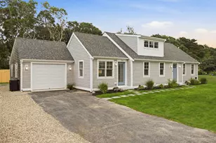 104 Pawkannawkut Dr, Yarmouth, MA 02664 - Photo 3