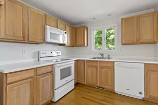 125 Leisure Green Dr, Mashpee, MA 02649 - Photo 9