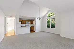 125 Leisure Green Dr, Mashpee, MA 02649 - Photo 3