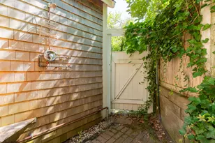 262A Bradford St, Provincetown, MA 02657 - Photo 23