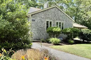 66 Woodland Trail, Falmouth, MA 02536 - Photo 3