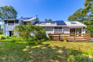8 Laura Ln, Bourne, MA 02553 - Photo 3