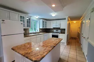 28 Quashnet Woods Dr, Mashpee, MA 02649 - Photo 3