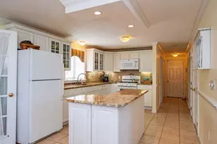 28 Quashnet Woods Dr, Mashpee, MA 02649 - Photo 3