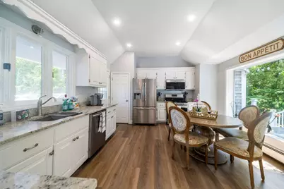 327 N Falmouth Highway, Falmouth, MA 02556 - Photo 9