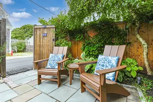 47 Pleasant St, Provincetown, MA 02657 - Photo 25