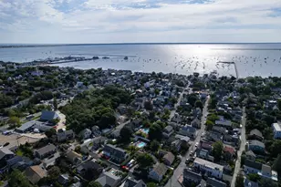 47 Pleasant St, Provincetown, MA 02657 - Photo 9