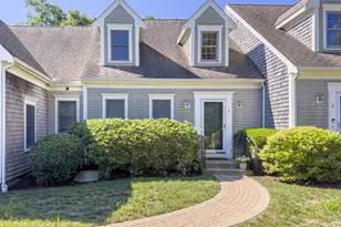 11 Center Pl, Orleans, MA 02653 - Photo 1