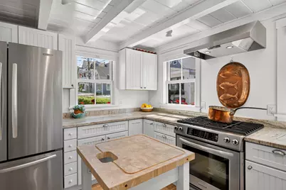 130 Commercial Street, Provincetown, MA 02657 - Photo 15