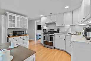 25 Donegal Cir, Barnstable, MA 02632 - Photo 7