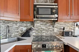 928 Commercial St, Provincetown, MA 02657 - Photo 9