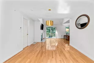 7 Par Three Ct, Mashpee, MA 02649 - Photo 3