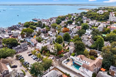 15 Cottage Street #UNIT 3, Provincetown, MA 02657 - Photo 3