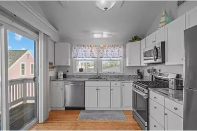 574 Main Street, Barnstable, MA 02601 - Photo 17