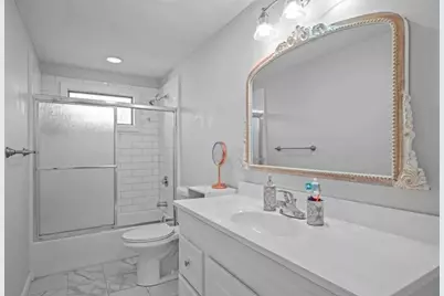 574 Main Street, Barnstable, MA 02601 - Photo 23