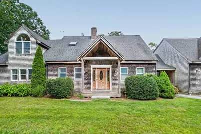 68 Front Street, Oak Bluffs, MA 02557 - Photo 3