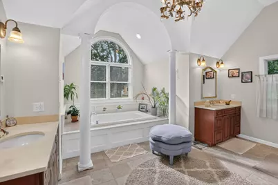 68 Front Street, Oak Bluffs, MA 02557 - Photo 25