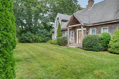 68 Front Street, Oak Bluffs, MA 02557 - Photo 5