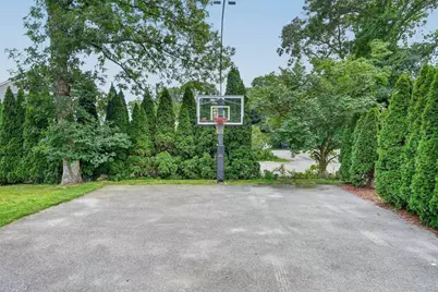 68 Front Street, Oak Bluffs, MA 02557 - Photo 33