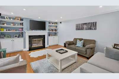 68 Front Street, Oak Bluffs, MA 02557 - Photo 13