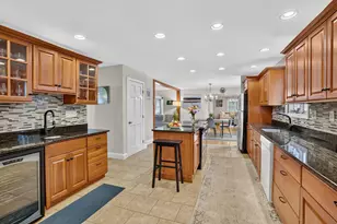 68 Front St, Oak Bluffs, MA 02557 - Photo 9