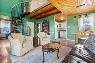 897 Commercial St, Provincetown, MA 02657 - Photo 11