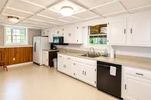 21 First Ave, Barnstable, MA 02601 - Photo 25