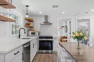 19 Sachem Dr, Falmouth, MA 02540 - Photo 5