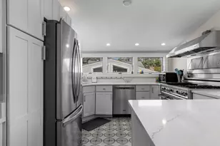 10 Snows Ln, Provincetown, MA 02657 - Photo 13