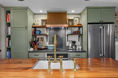 9 Bangs Street #Unit 1, Provincetown, MA 02657 - Photo 7