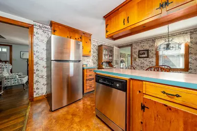 87 Central Avenue, Falmouth, MA 02536 - Photo 9