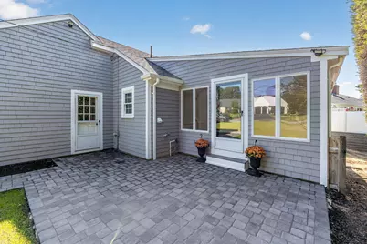 2 Par 3 Drive, Yarmouth, MA 02664 - Photo 37