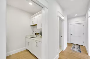 22 Country Clb Ln, Mashpee, MA 02649 - Photo 31