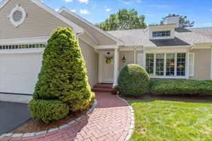27 Floodtide Ln, Barnstable, MA 02601 - Photo 1
