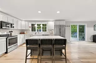31 Village Dr, Sandwich, MA 02537 - Photo 5