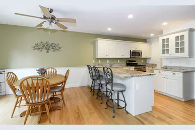 2 Candleberry Court #UNIT 2, Bourne, MA 02532 - Photo 3