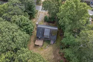35 Pinecrest Beach Dr, Falmouth, MA 02540 - Photo 17