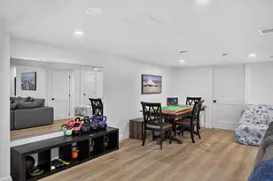 140 Broken Bow Ln, Falmouth, MA 02536 - Photo 17