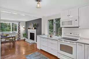 87 Pinecrest Beach Dr, Falmouth, MA 02536 - Photo 13