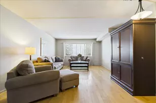 4975 Washington St, Boston, MA 02132 - Photo 7