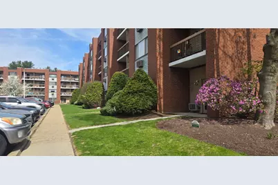 4975 Washington Street #310, Boston, MA 02132 - Photo 3