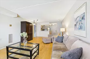 4975 Washington St, Boston, MA 02132 - Photo 5