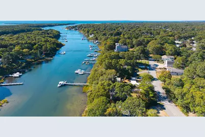 82 Edgewater Drive, Falmouth, MA 02536 - Photo 35
